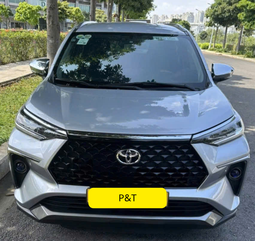 Xe 7 chỗ Toyota